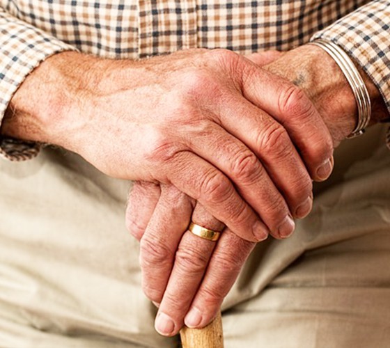 加快中醫(yī)養(yǎng)生保健服務(wù)機(jī)構(gòu)建設(shè)，在佛慈品牌及產(chǎn)品具有良好市場(chǎng)基..